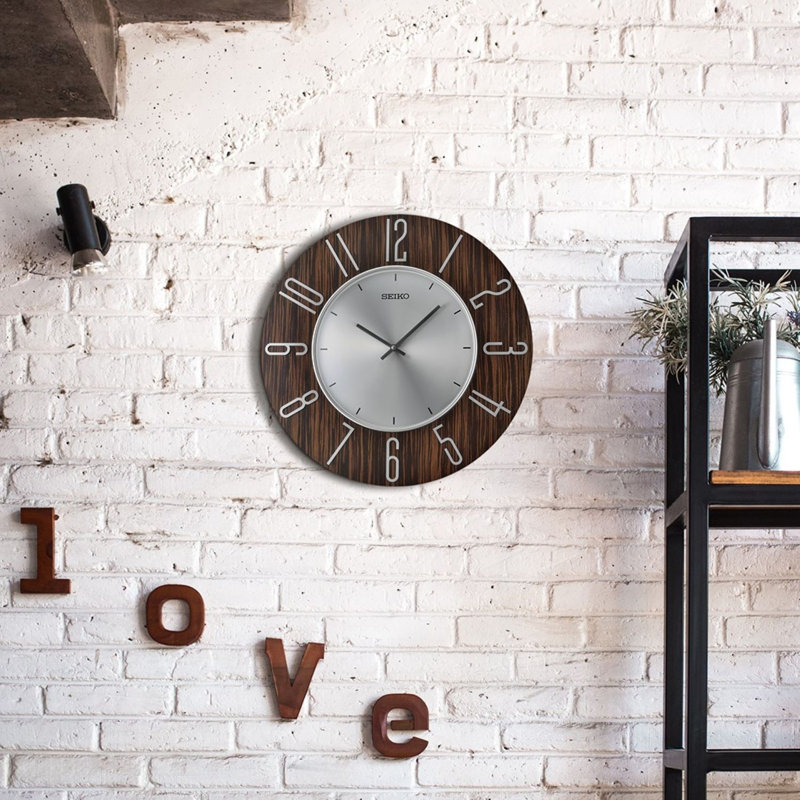 QXA800BLH Wall Clock, Brown