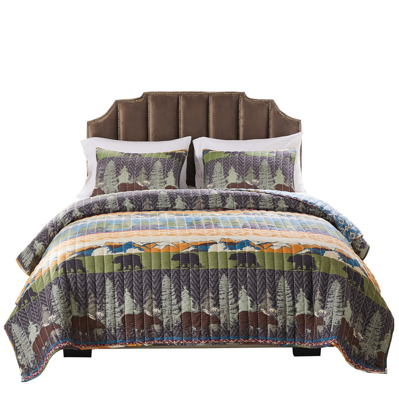 Black Bear Lodge Reversible Twin Microfiber Quilt Set