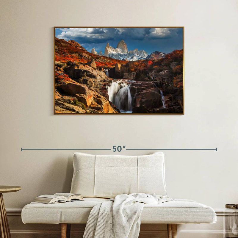 Mont Fitz Roy en automne, Cadre flottant doré, 40 po x 27 po