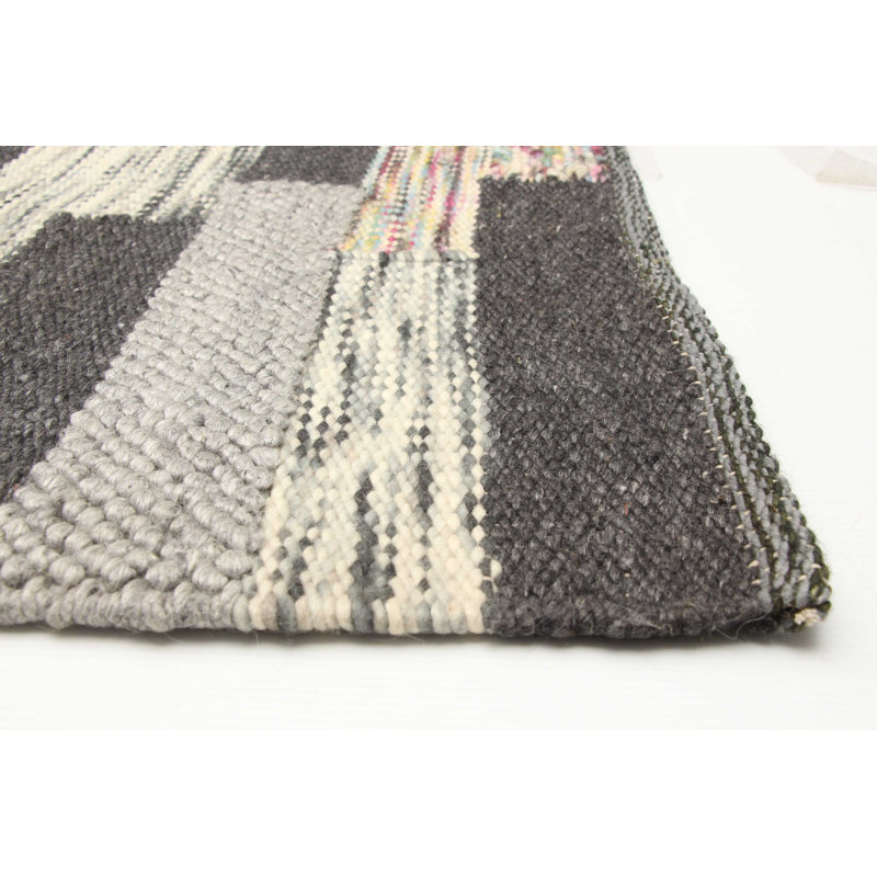 Tapis unique en laine nouvel âge Bhishnee