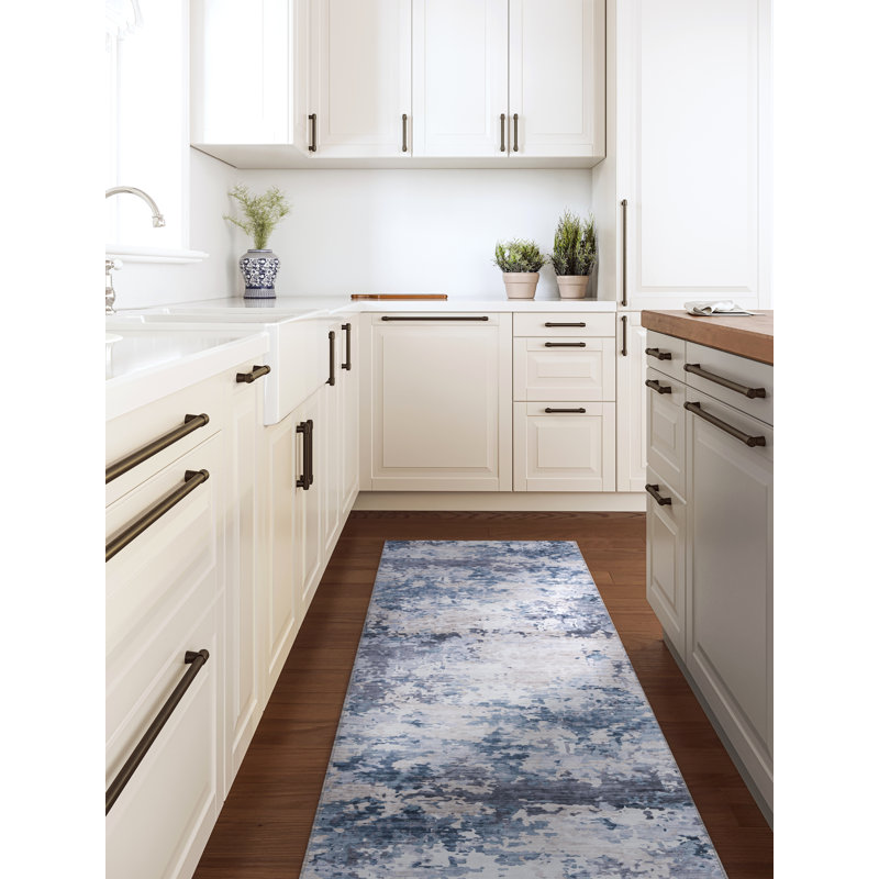 Indoor Rug, Runner 2'2" x 9'6"