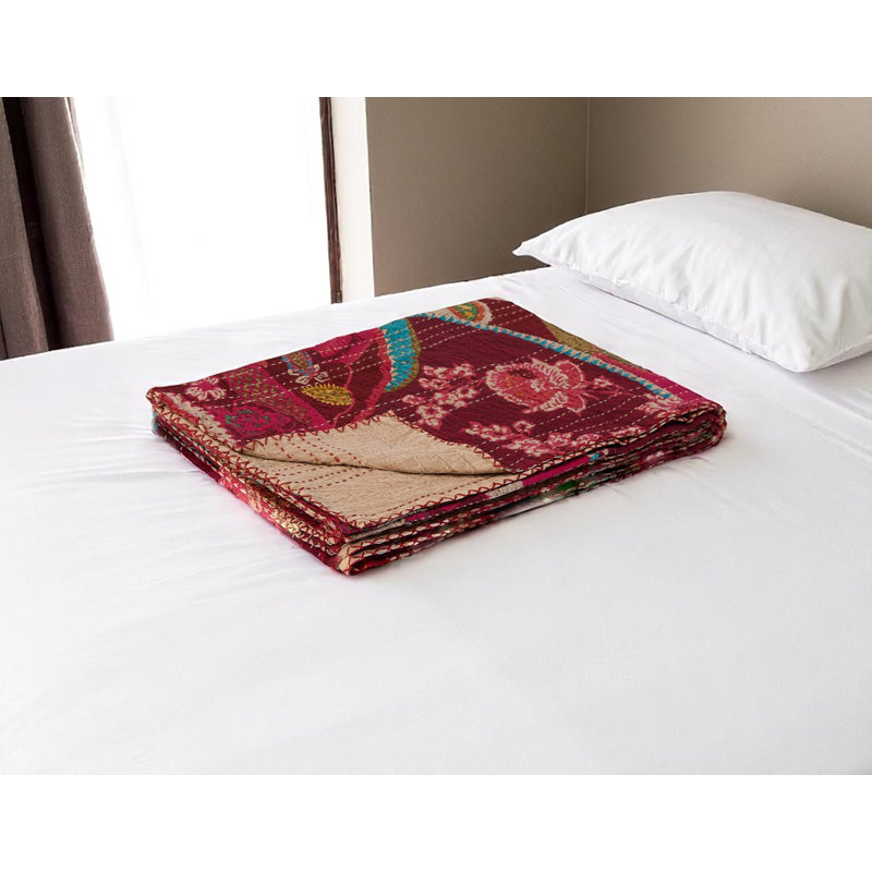 Jeté Kantha 50 "X 70"
