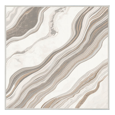 Tapis beige moelleux moelleux et luxueux en bois beige - reliure blanche