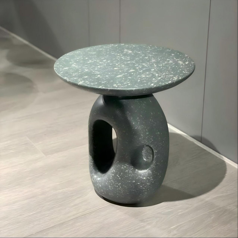 Table d'appoint moderne pour le salon, terrazzo vert, table de bout à plateau rond, base à piédestal sculpté avec découpe, meubles décoratifs 