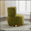 Chaises d'appoint pivotantes tonneau avec siège large-130605527