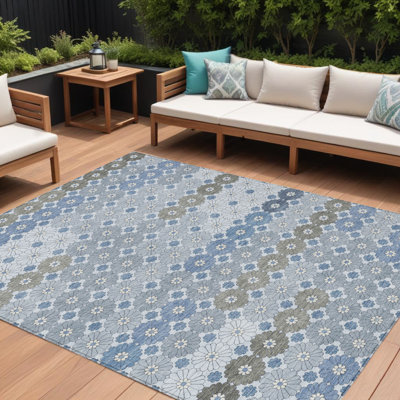 Tapis extérieur lavable floral bleu et ivoire 8 pi x 10 pi denim