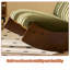 Chaise berçante confortable, tissu d'ameublement de haute qualité, structure en bois massif, parfaite pour les espaces multiples et la détente-336736167
