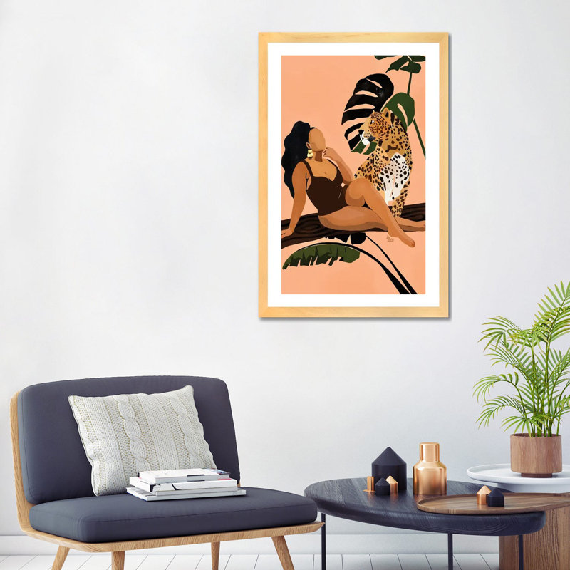 « Tika » par Brie Nicole-impression d’art graphique, Blanc, H 32 po x l 24 po x P 1 po, Toile avec cadre en bois beige
