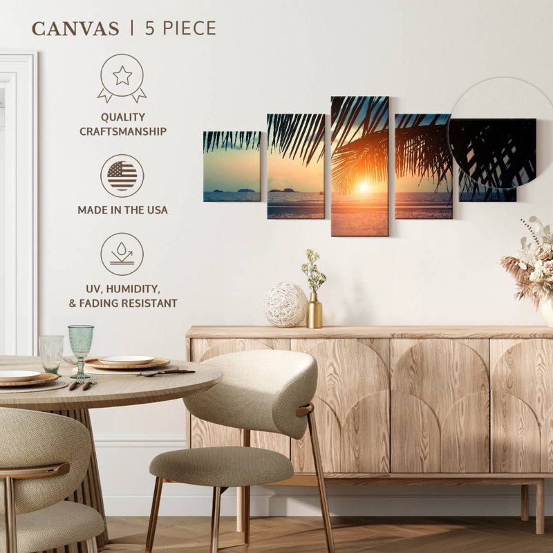 Coucher de soleil sur les feuilles de palmier azaline, H 24 po x l 55 po