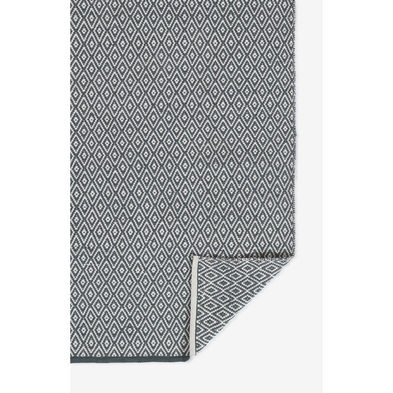 River Geometric Area Rug in Black, Rectangle 3'1" x 5'1"