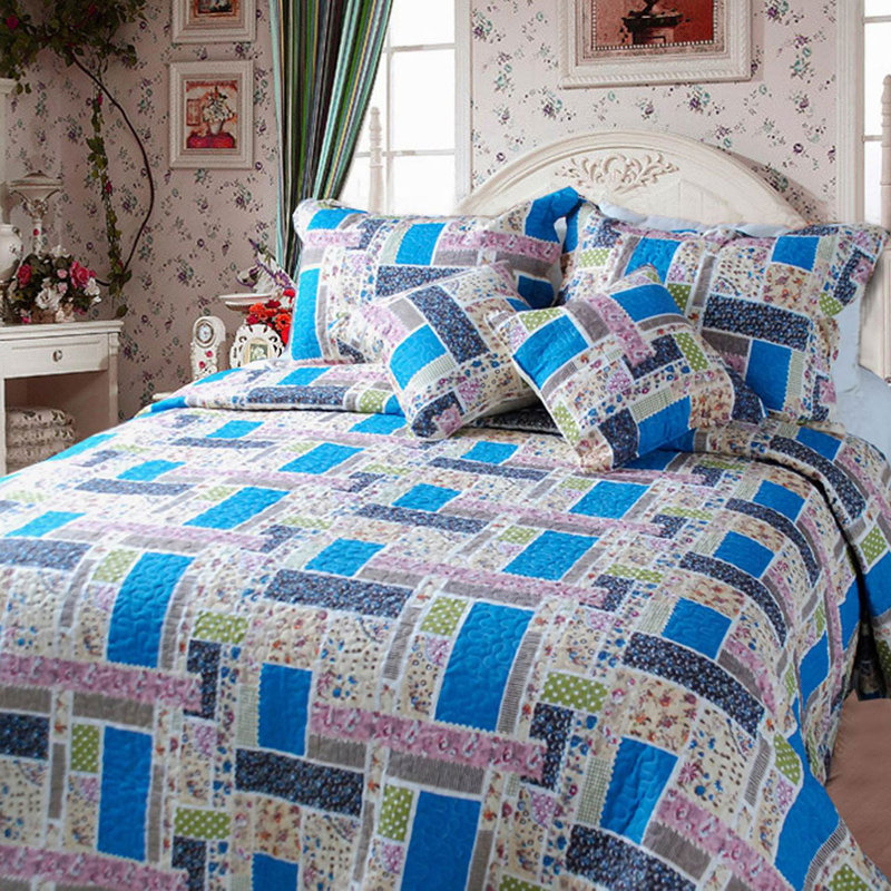 Cotton Quilt, Blue, Twin Quilt + 4 Additional Pieces