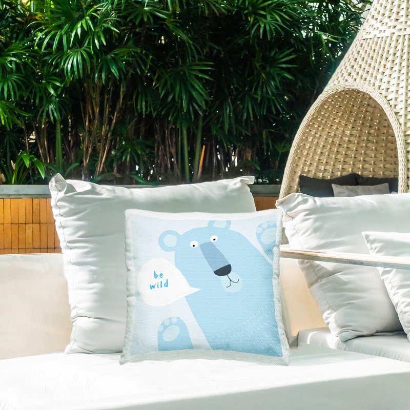 Coussin d'extérieur Be A Friend Birds, imprimé par Carla Daly