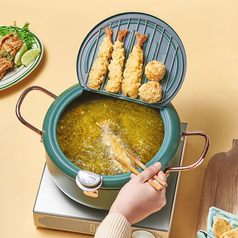 Living And Home Refined Iron Pot Set