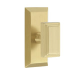Grandeur Fifth Avenue Short Plate Privacy with Carré Door Knob