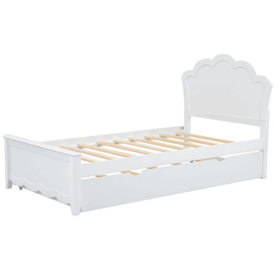 Lit plateforme en bois avec tête de lit et lit gigogne simple