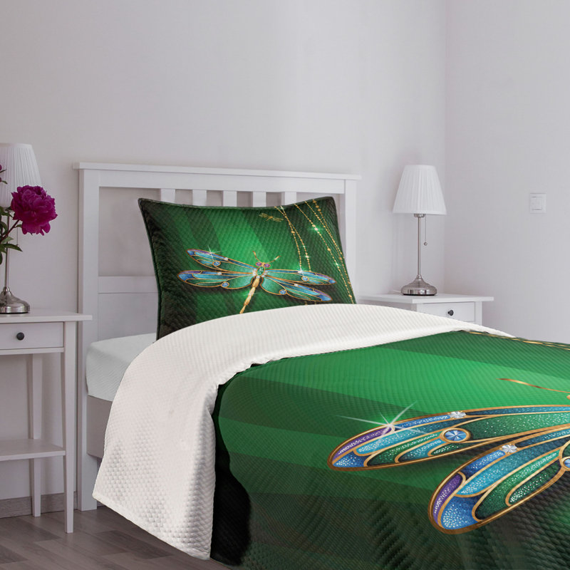 Twin White Quilted Dragonfly Bedspread Set