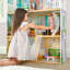 Maison de poupée Delta Children MySize - grande maison de poupée à 3 étages avec 7 pièces comprenant 12 accessoires