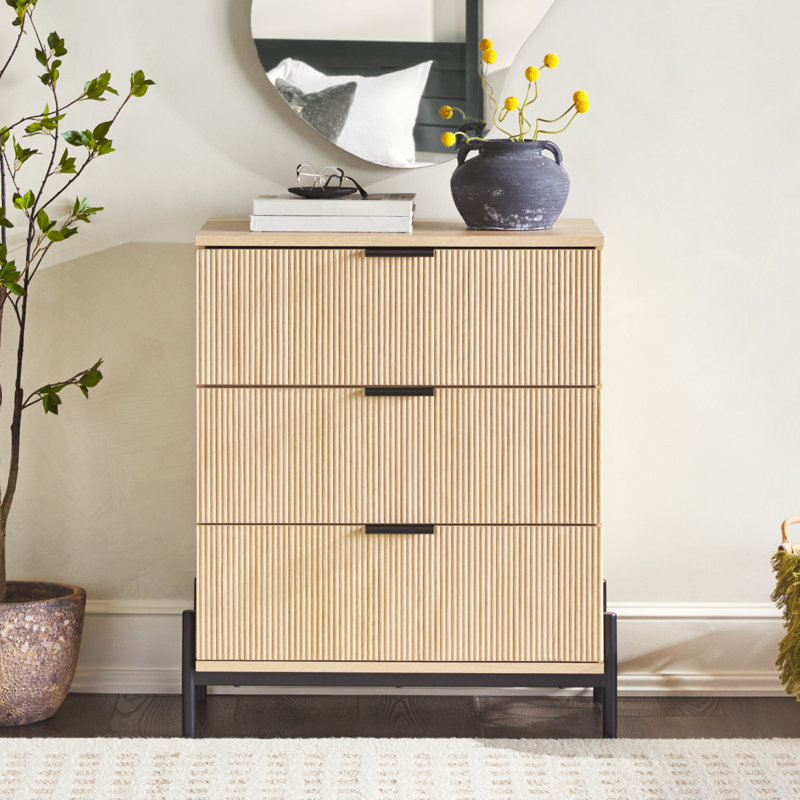 Commode 3 tiroirs Mid-Century avec façades en roseaux, Marron clair