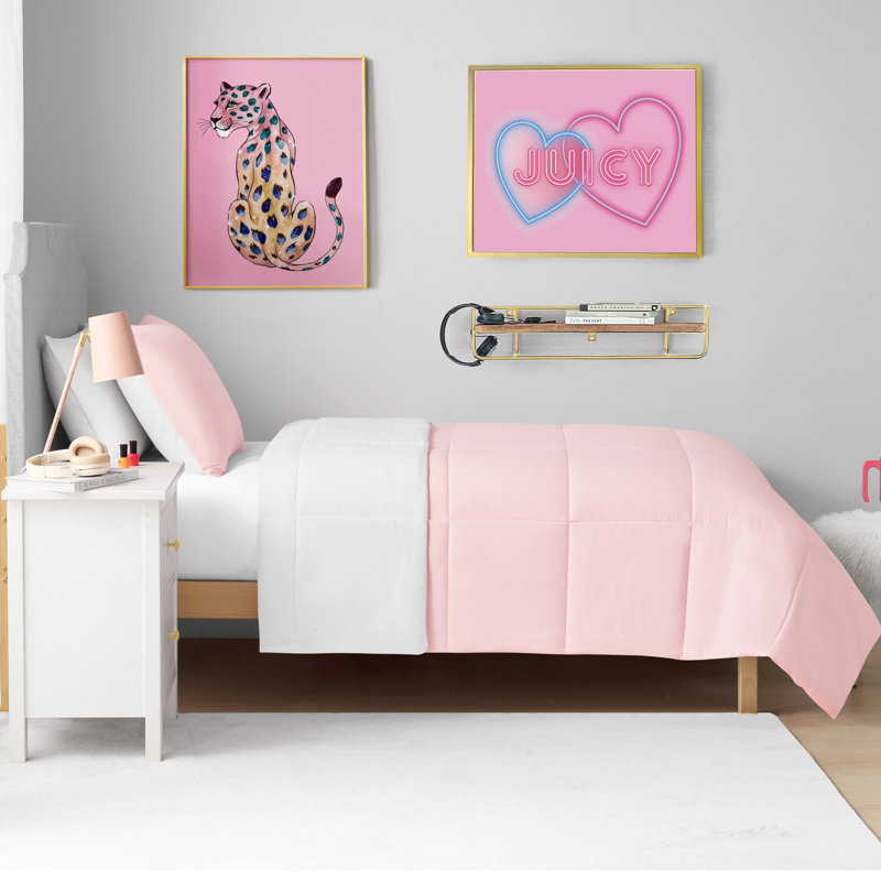 Juicy Couture Box Stitch Reversible Comforter Sets, Queen Comforter + 2 Standard Pillow Shams, Pink Marshmallow/ White