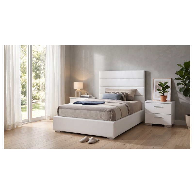 Ensemble de chambre à coucher Genevieve White Twin 3 pièces avec lit rembourré et deux tables de chevet