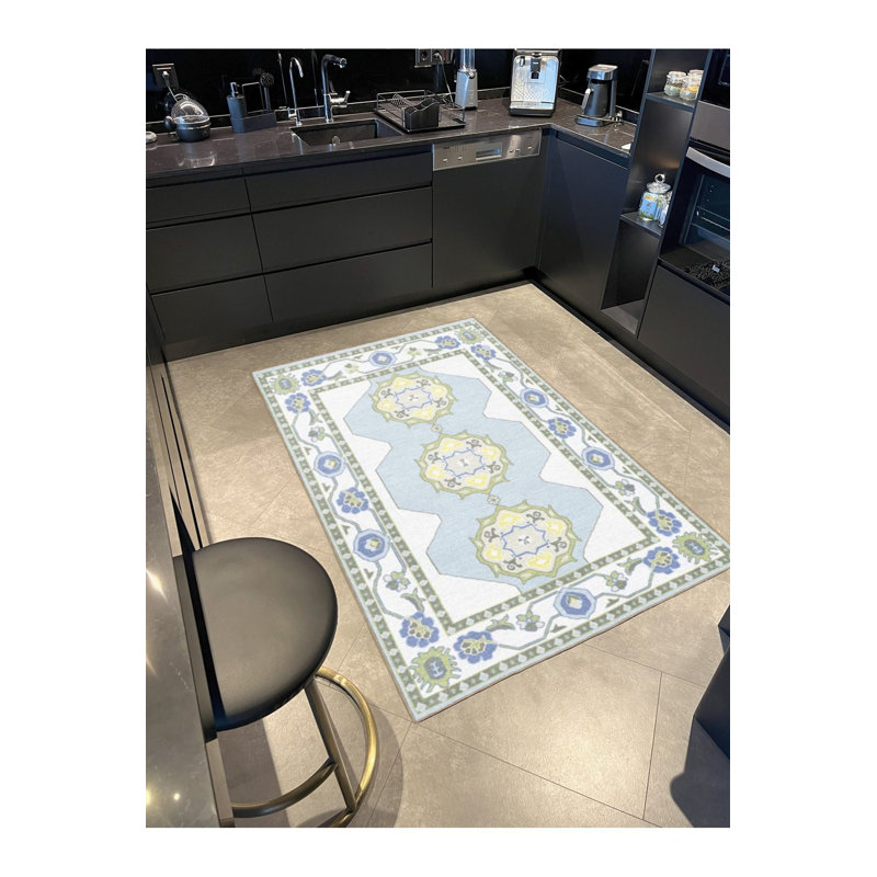 Tapis traditionnel tissé à la machine, Tapis de couloir 3 pi 3 po x 6 pi 7 po inclus