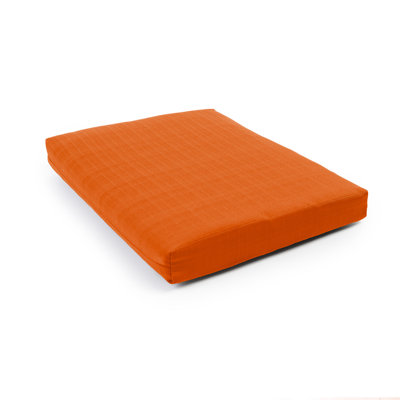 Sur mesure. Coussin de siège moderne avec fermeture à glissière et rembourrage en polyester rembourré.