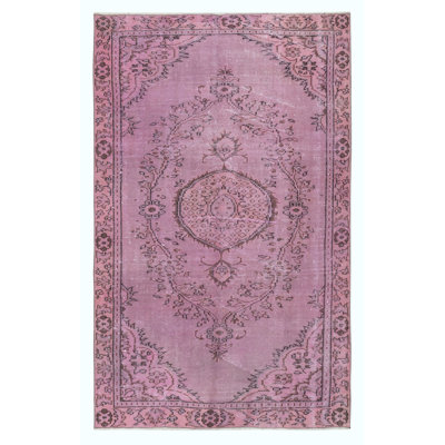 Tapis surteint de couleur rose 5 x 8 pi. Tapis turc fait à la main. Décoration bohémienne