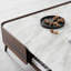 Table basse à quatre pieds avec rangement