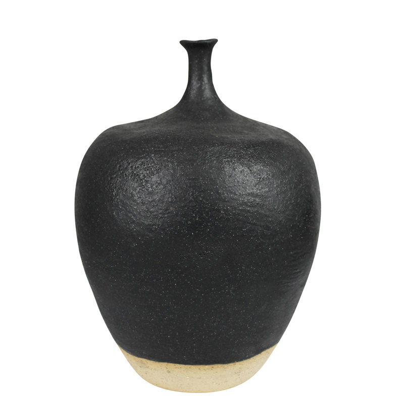 Vase à col fin, céramique , H 10,05 po x l 7,5 po x P 7,5 po, Noir