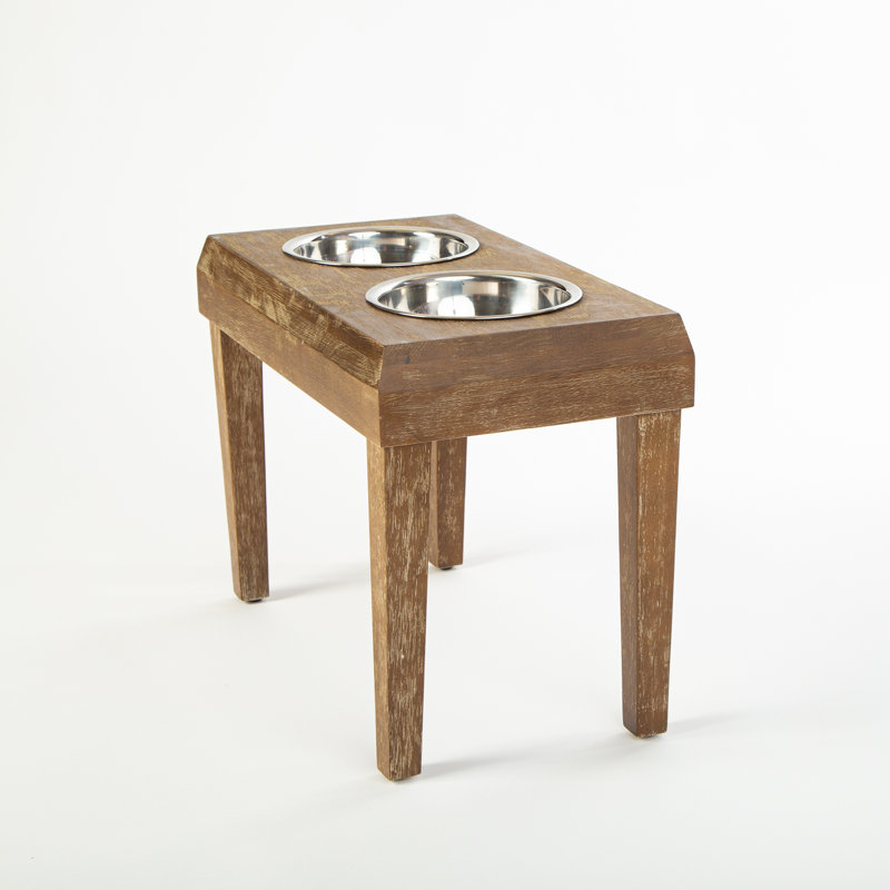 8 Cups Elevated Feeder