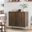 Armoire en bois avec 2 portes et tablettes réglables