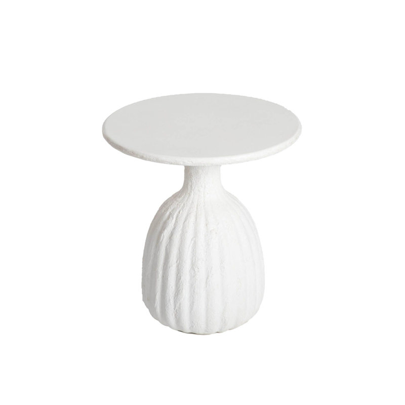 Sunday Concrete Side Table, Low, White, H 19 po x l 18 po x P 18 po