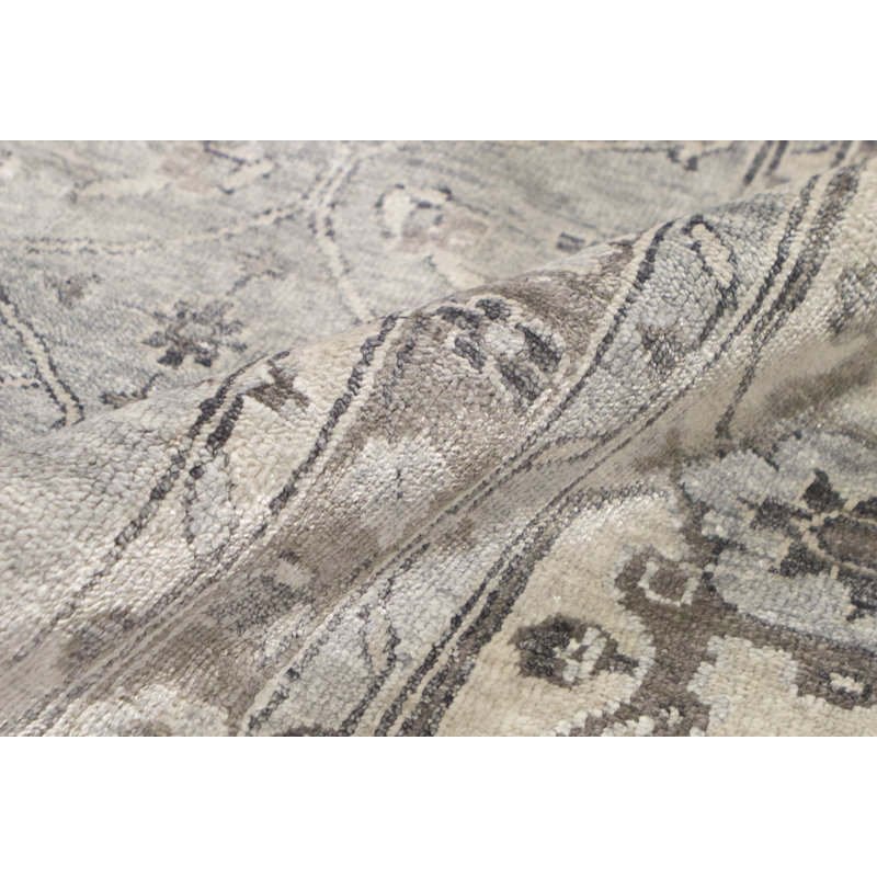 Hand Knotted Oriental Area Rug