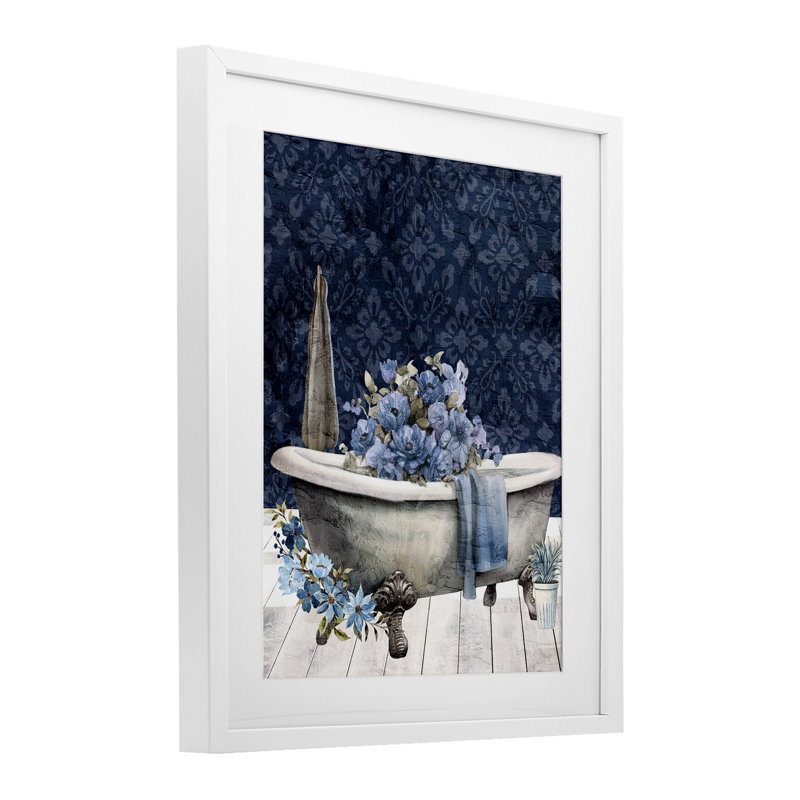 «Blue Bath Floral Tub», impression par Kim Allen, H 21 po x l 17 po, Cadre blanc côtier