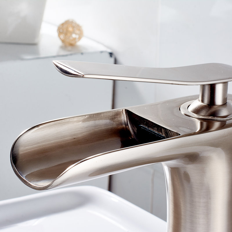 Single-handle Bathroom Faucet