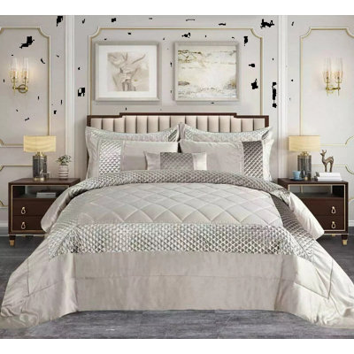 Polyester Bedspread with Pillow Shams Included