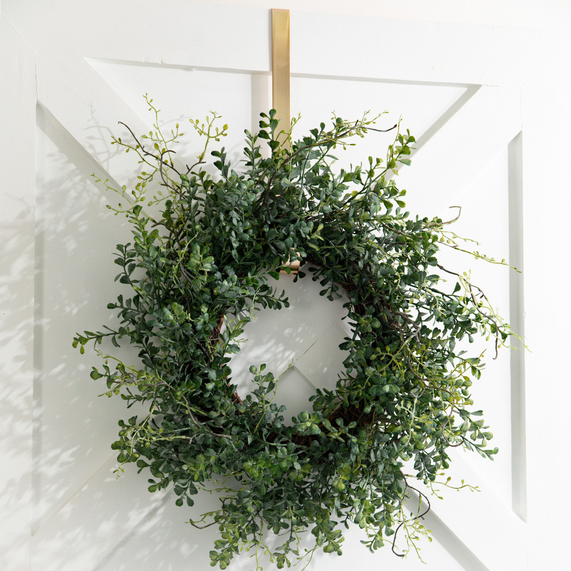 2'' Metal Wreath Hanger, Bronze
