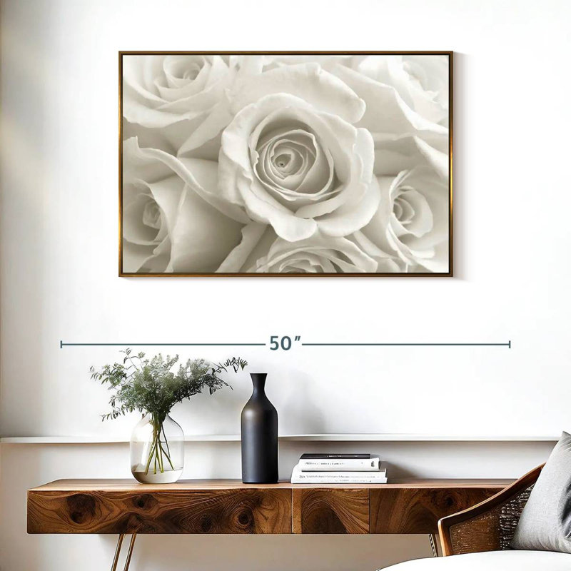 Roses blanches pures, Cadre flottant doré, 37 po x 25 po