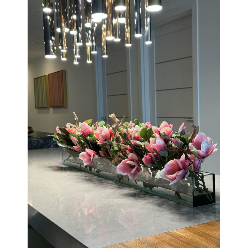 Arrangement floral et centre de table en verre Magnolia, H 8 po x l 50 po x P 8 po, Rose