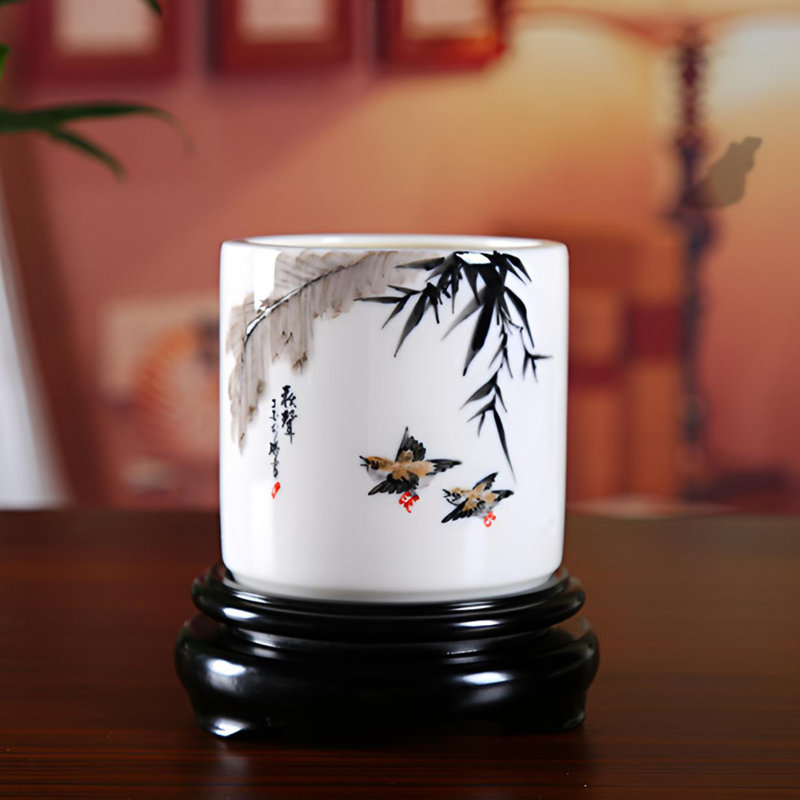 Elegant Ceramic Desk Organizer – Hand-Painted Decorative Vase