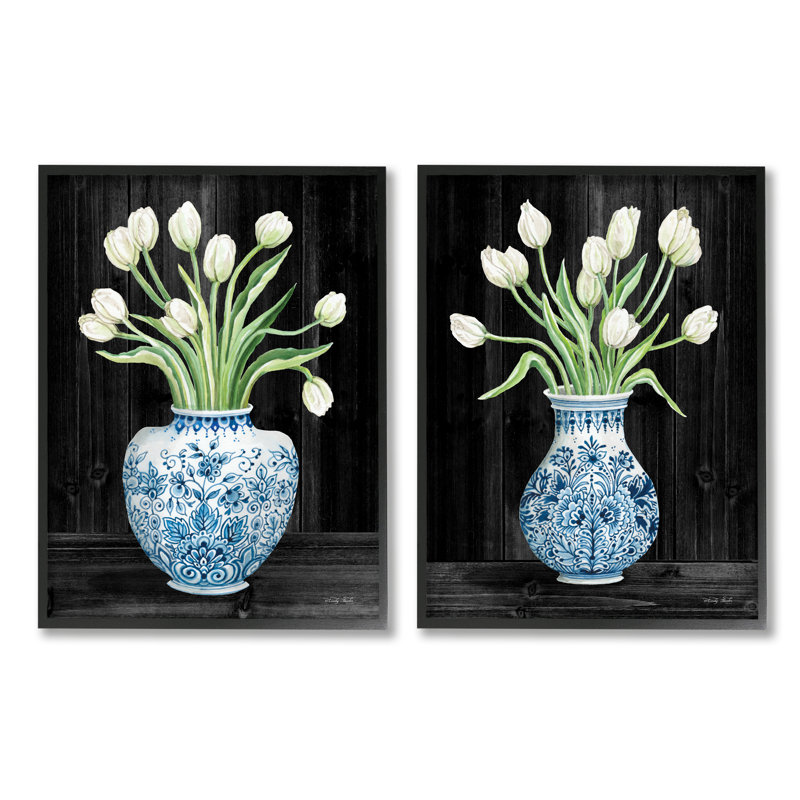 Porcelaine blanche à motif de tulipes blanches Cindy Jacobs, Giclée encadrée noir minuit, H 24 po x l 30 po
