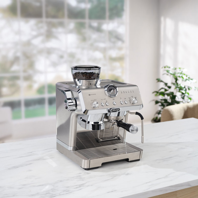 De'Longhi La Specialista Opera Espresso Machine with Cold Brew