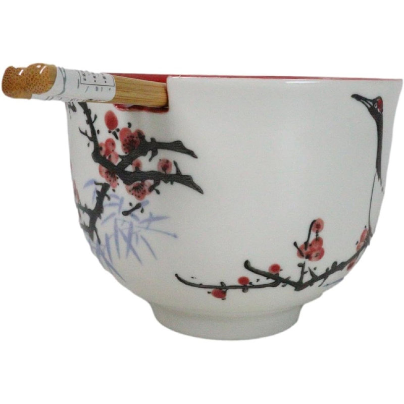 Grue japonaise sur un ensemble de bol de ramen Donburi en céramique avec des baguettes