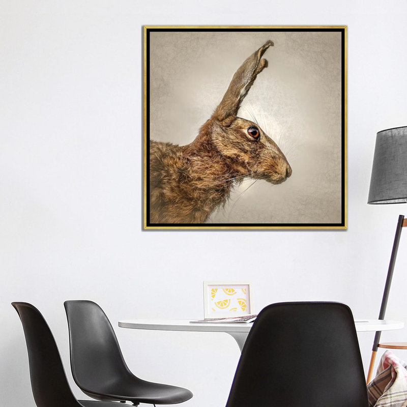 « Hare » par Mark Gemmell-impression d’art graphique, Toile encadrée d'or, Pas de tapis, H 37 po x l 37 po x P 1,5 po