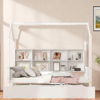 Lit en bois avec couchette et tablettes