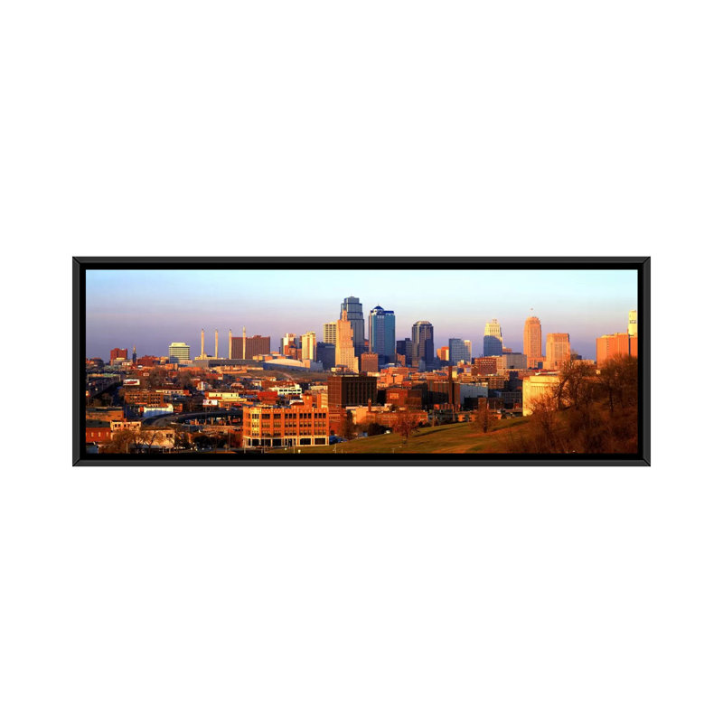 «Kansas City, Missouri», reproduction de photo sur toile, H 24 po x l 72 po x P 1,5 po, Toile avec cadre noir