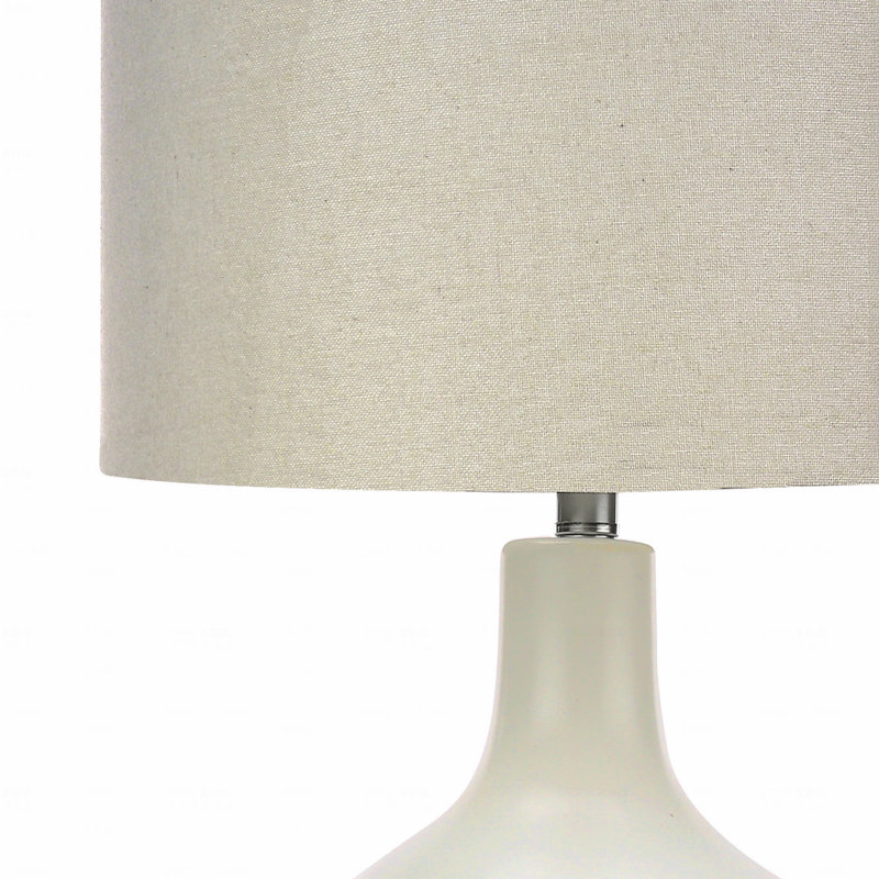 Lampe de table - H 25 po, ivoire et abat-jour crème, en matériau céramique crème