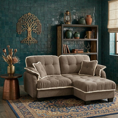 Canapé en L en forme de L avec siège profond, causeuse modulaire en chenille avec repose-pieds à pompon, petit capitonnage en forme de L avec accoudoirs courbés pour les petits espaces salon, café