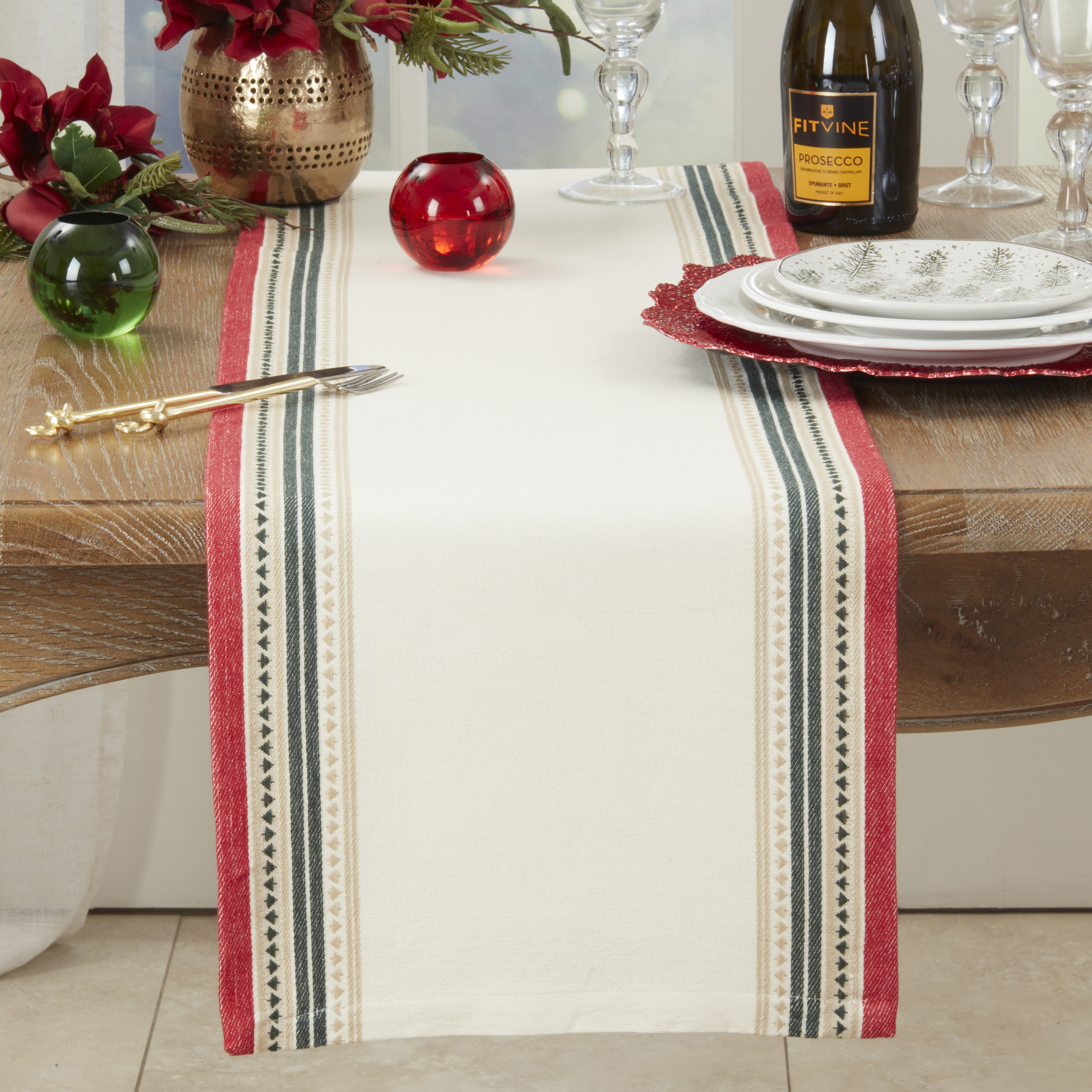 Saro Merry Pines Dobby Table Runner | Wayfair