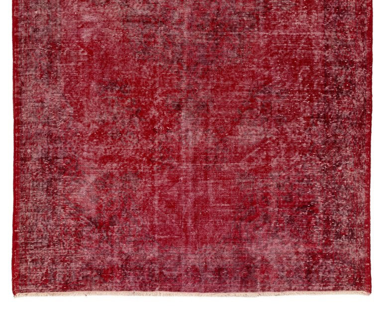 Tapis turc contemporain délavé à la main 5,5 x 9 pi surteint en rouge